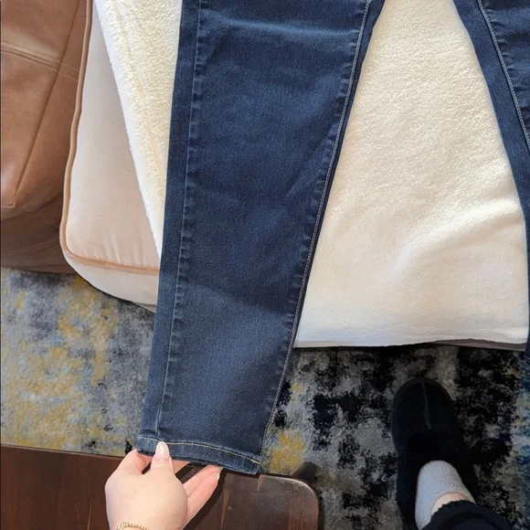 Michael Kors Women's Skinny Jeans in Dark Navy - Picture 4 of 6